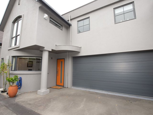 Townhouse by Hagley Park available May 2024